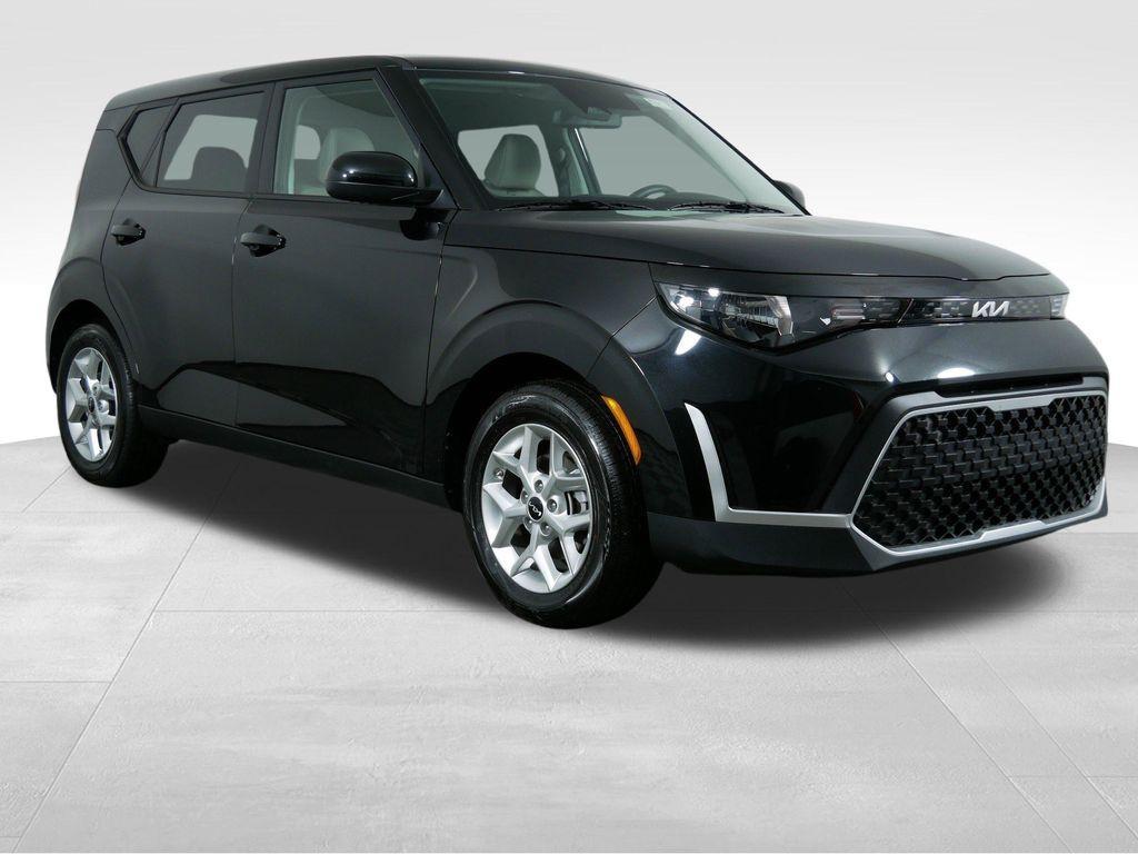 used 2025 Kia Soul car, priced at $19,795