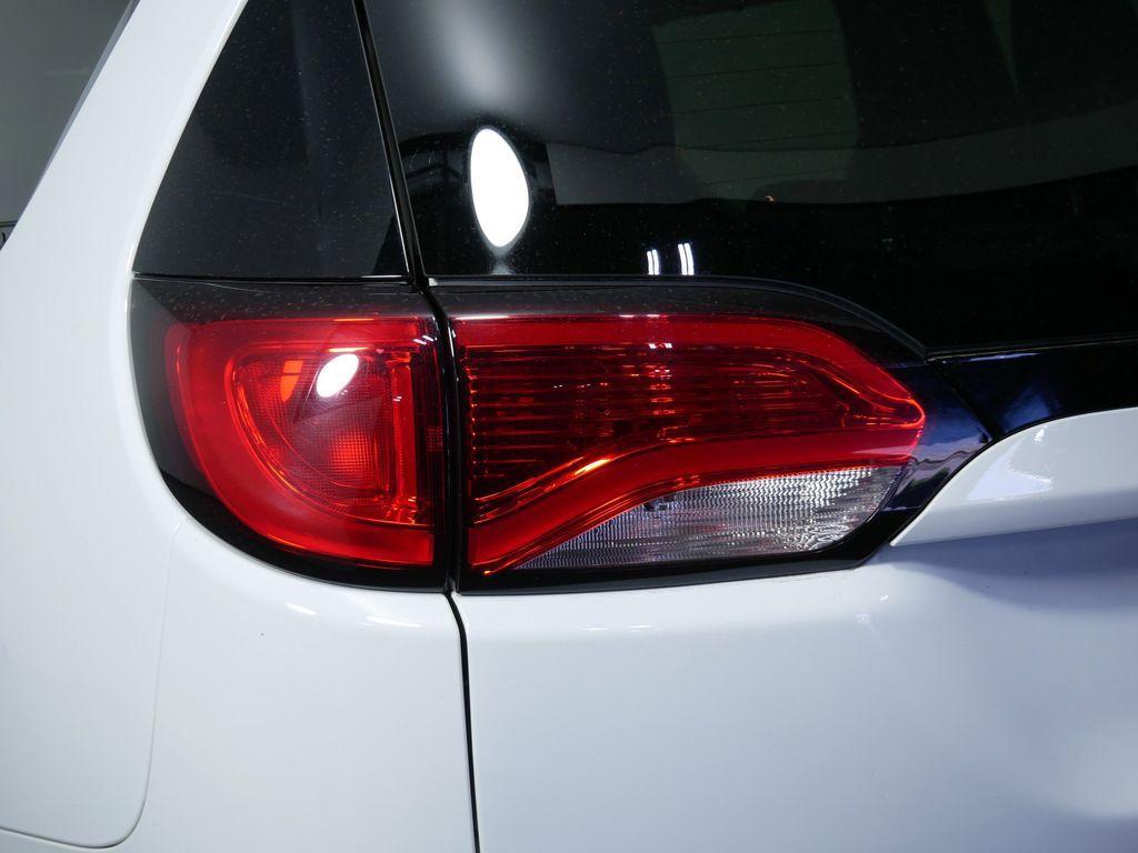 used 2018 Chrysler Pacifica car, priced at $15,440