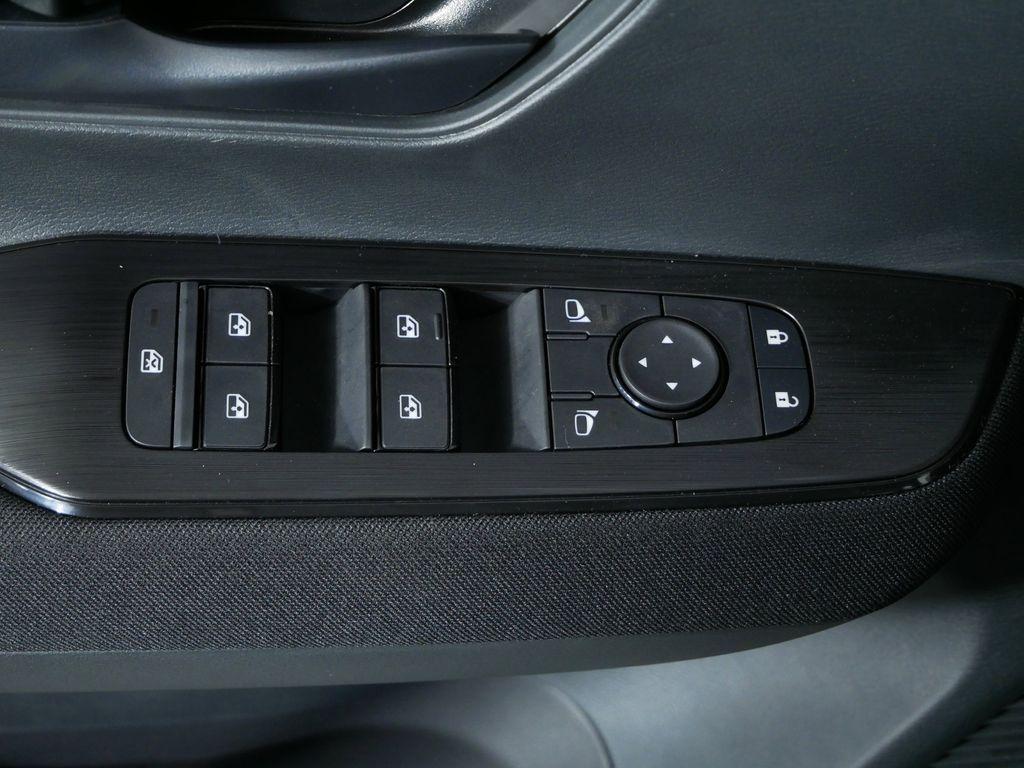 new 2025 Nissan Kicks car, priced at $25,464