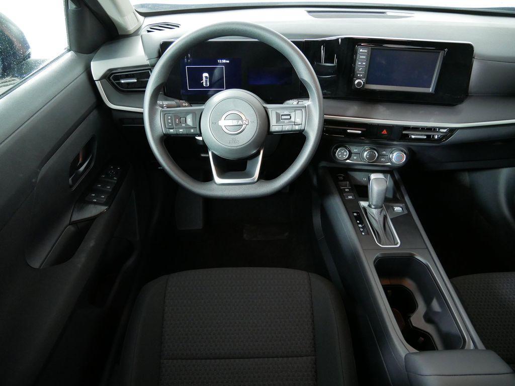 new 2025 Nissan Kicks car, priced at $25,464