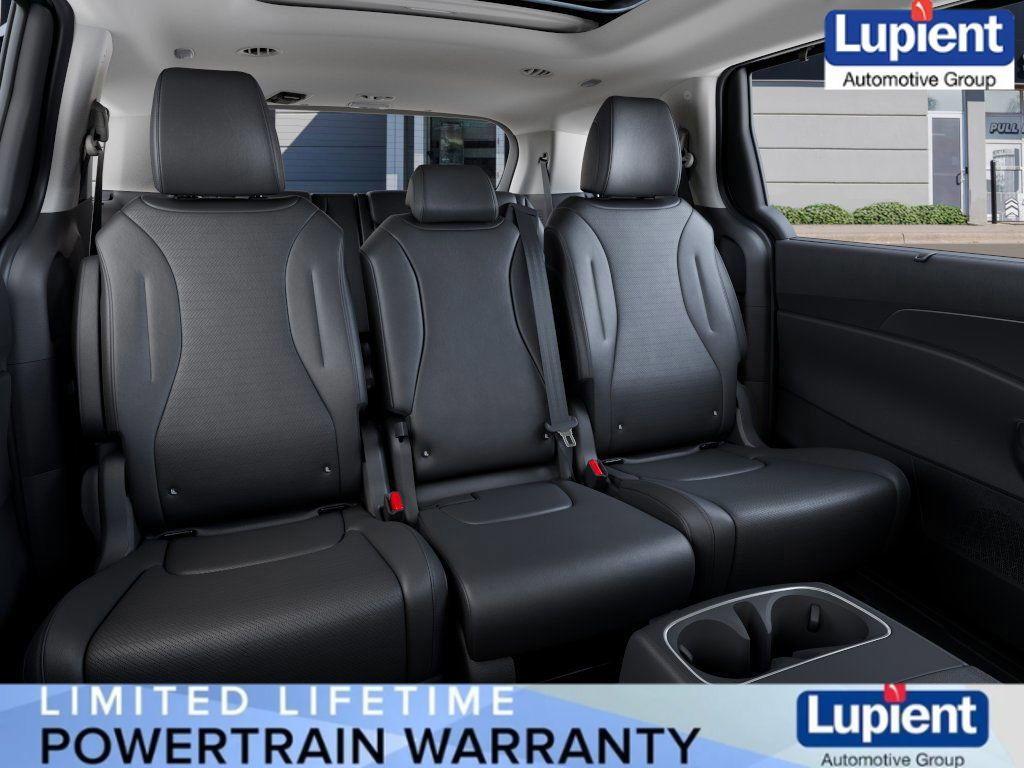 new 2026 Kia Carnival Hybrid car, priced at $52,471