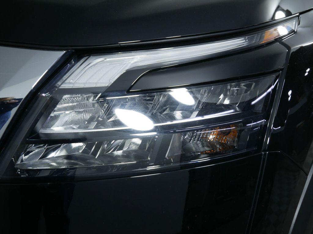 used 2025 Nissan Pathfinder car, priced at $35,279