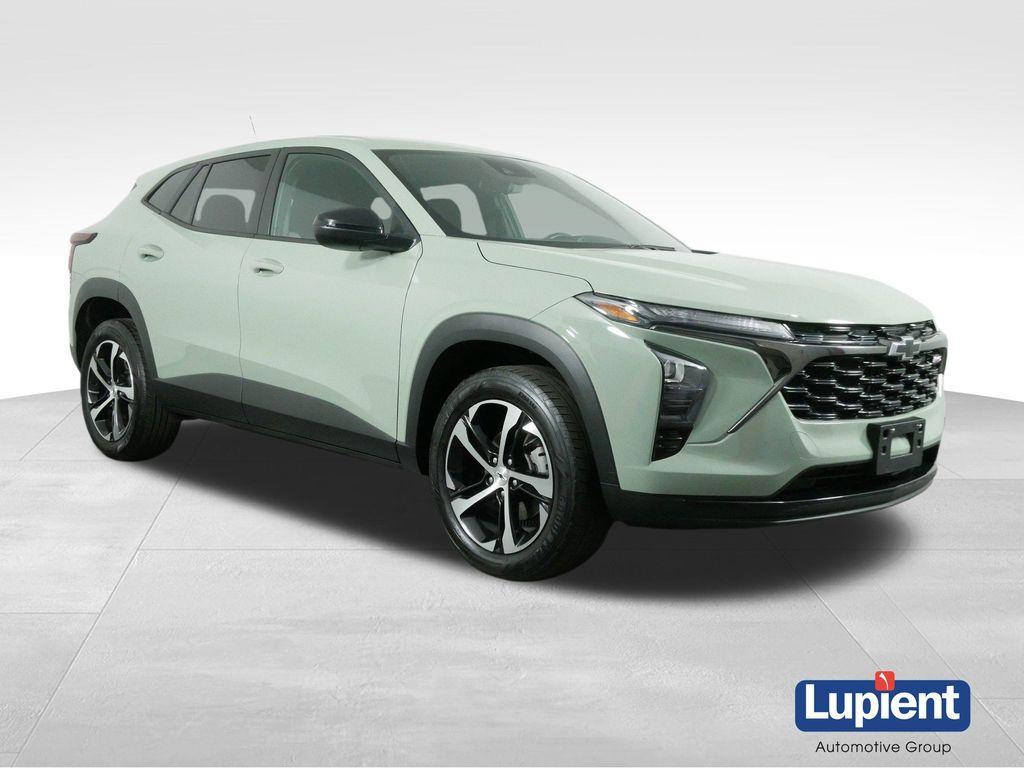 used 2024 Chevrolet Trax car, priced at $20,148