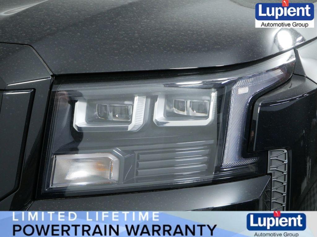 new 2026 Nissan Frontier car, priced at $40,044