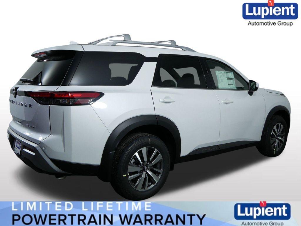 new 2025 Nissan Pathfinder car, priced at $40,286