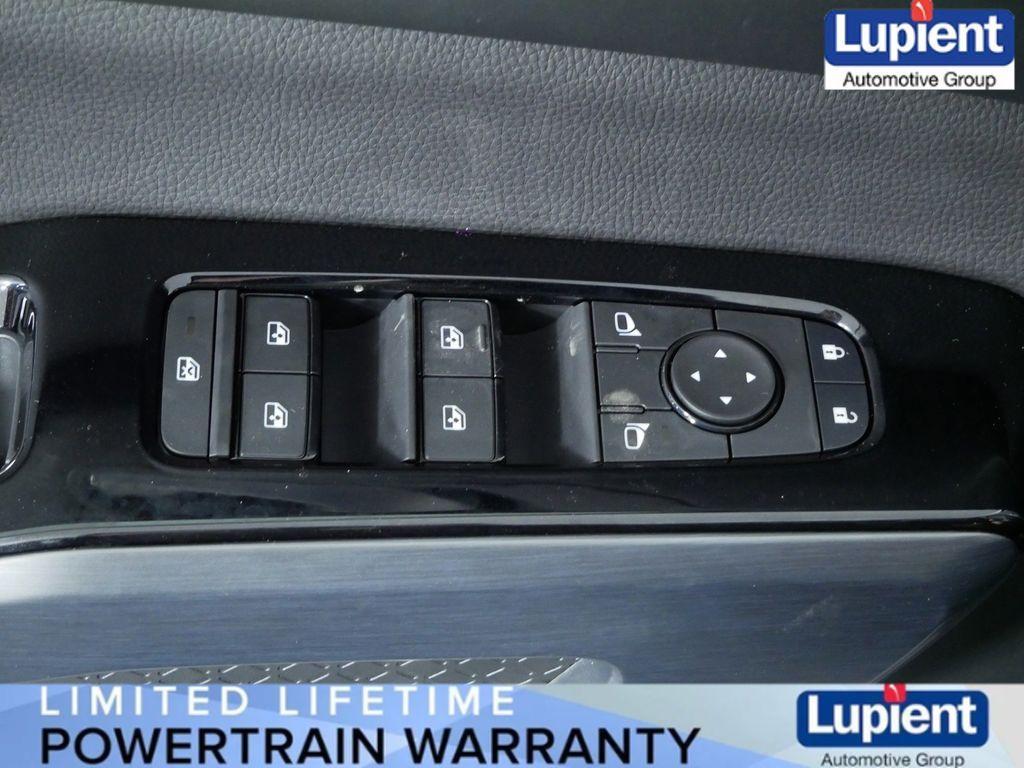 new 2025 Nissan Pathfinder car, priced at $40,286