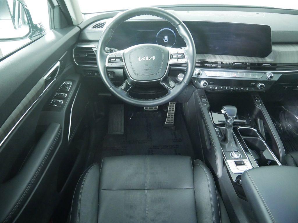 used 2025 Kia Telluride car, priced at $43,934