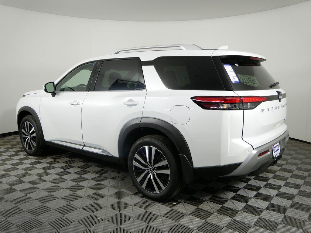 new 2025 Nissan Pathfinder car, priced at $46,387