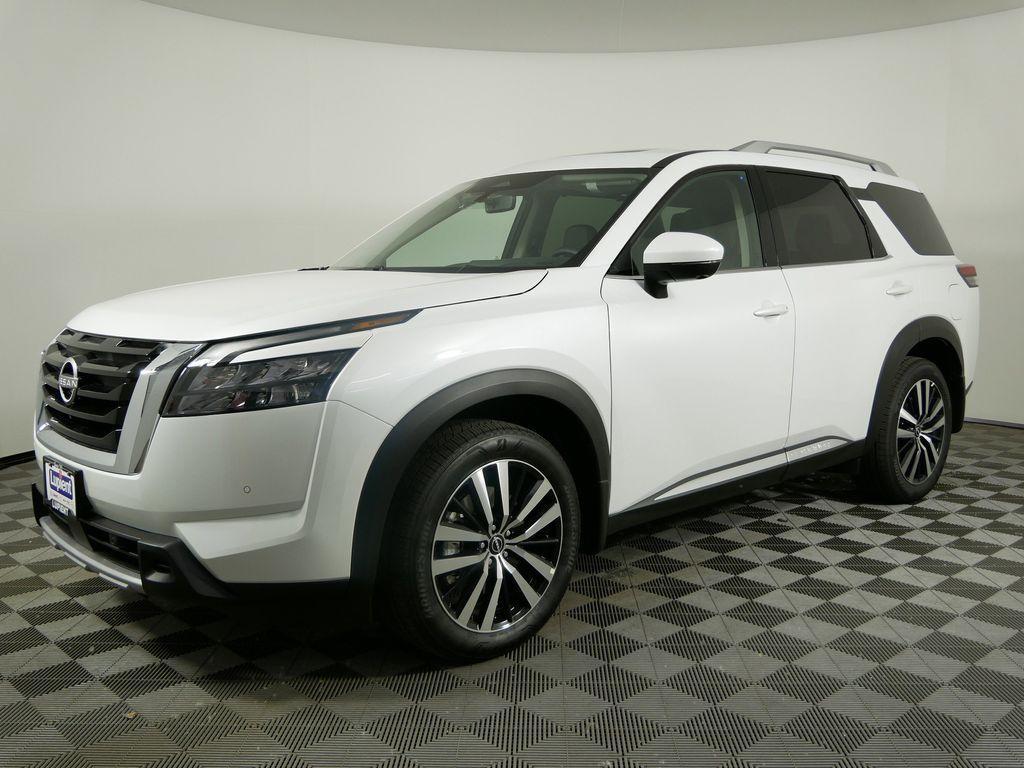 new 2025 Nissan Pathfinder car, priced at $46,387