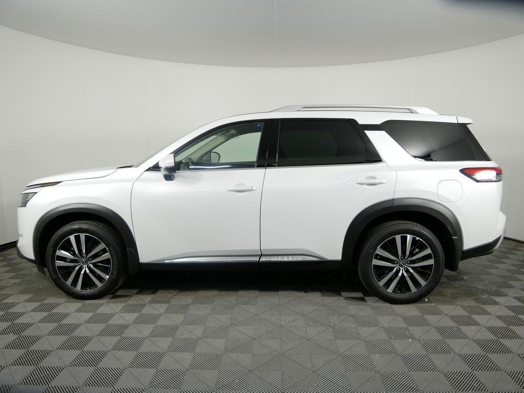 new 2025 Nissan Pathfinder car, priced at $46,387