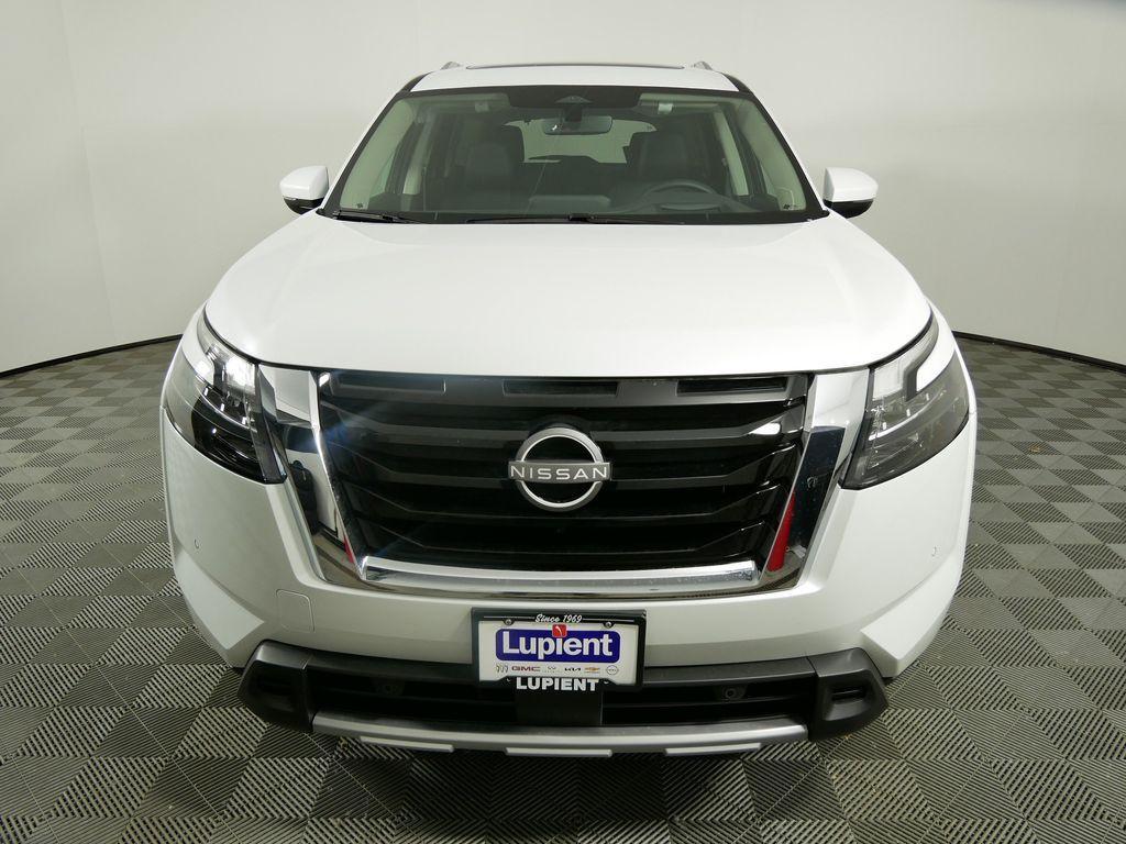 new 2025 Nissan Pathfinder car, priced at $46,387