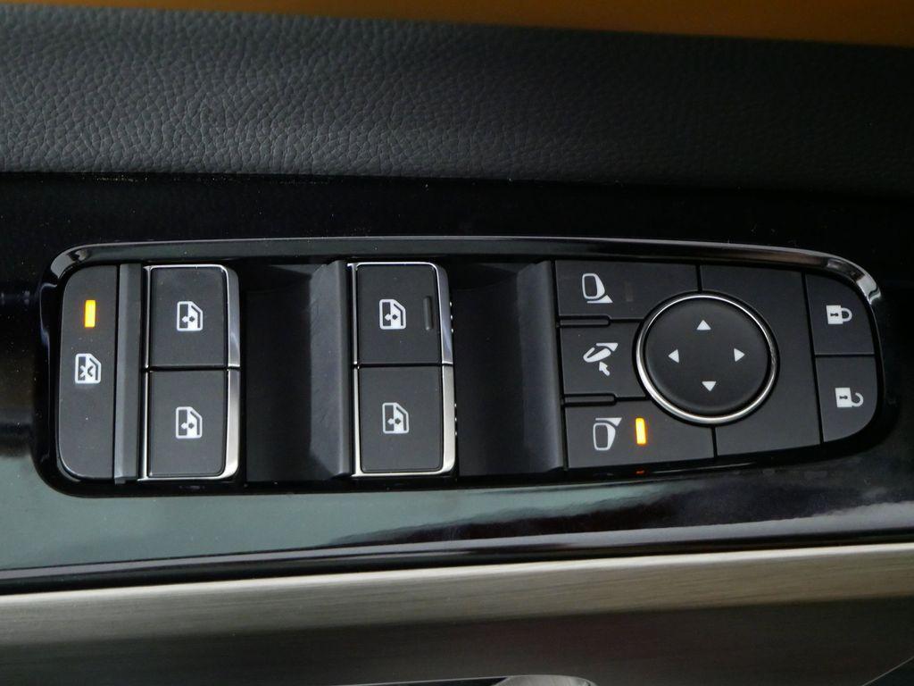 new 2025 Nissan Pathfinder car, priced at $46,907