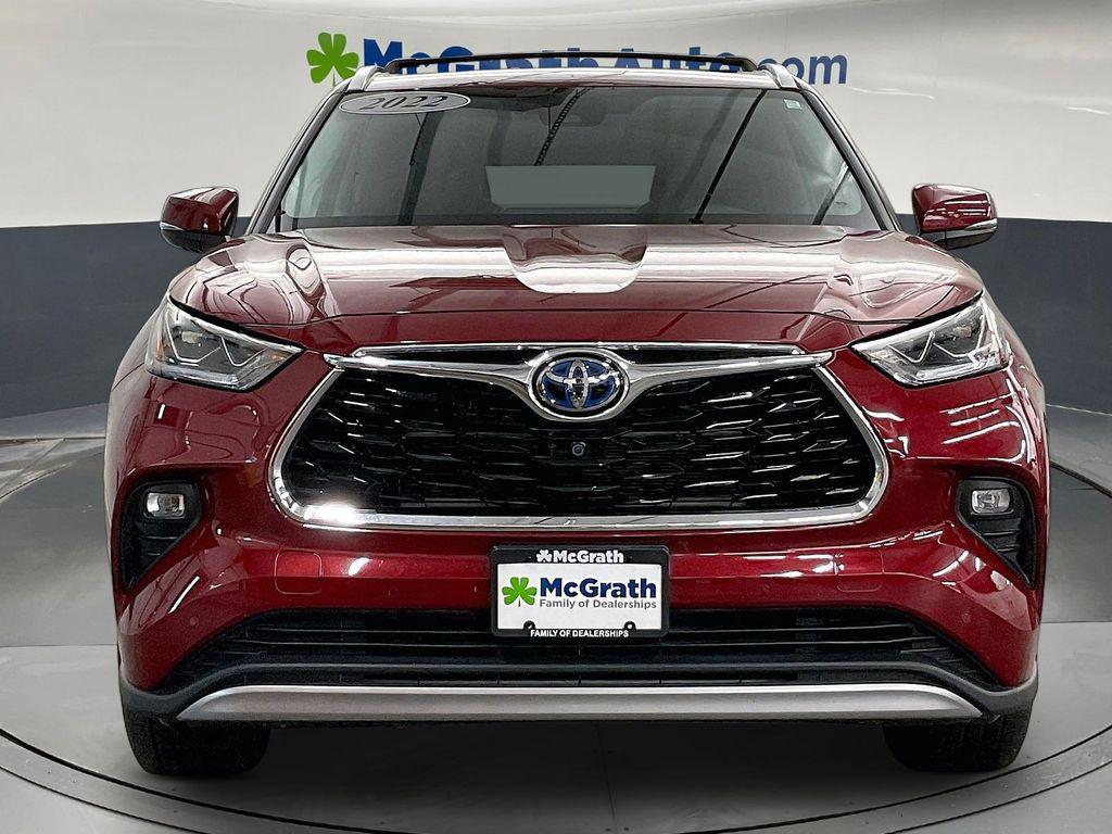 used 2022 Toyota Highlander Hybrid car, priced at $46,130