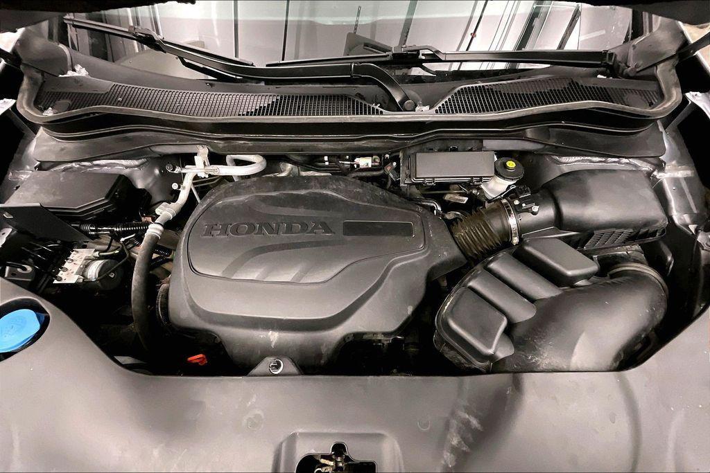 used 2021 Honda Pilot car, priced at $26,400