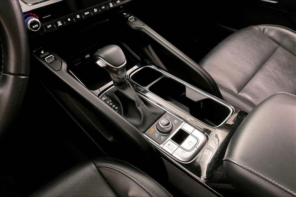 used 2025 Kia Telluride car, priced at $34,167