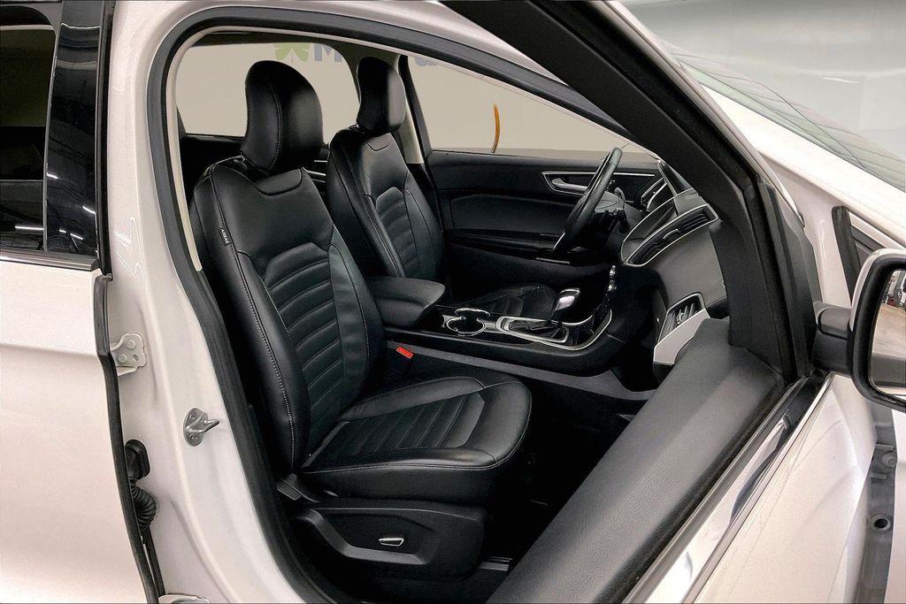 used 2015 Ford Edge car, priced at $9,226