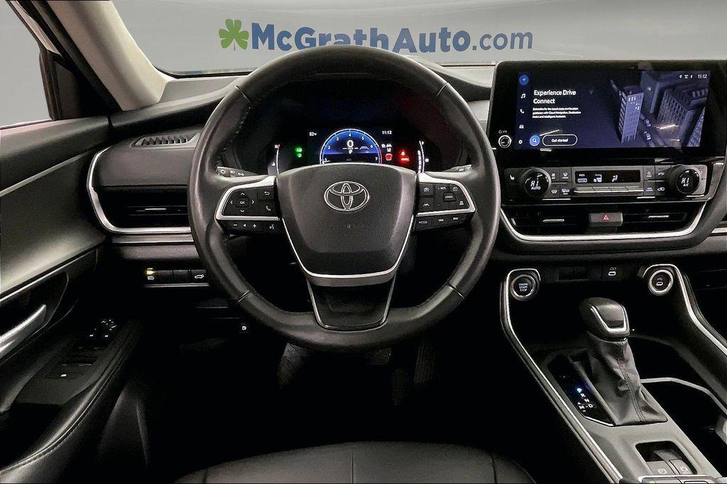 used 2025 Toyota Grand Highlander car, priced at $45,629
