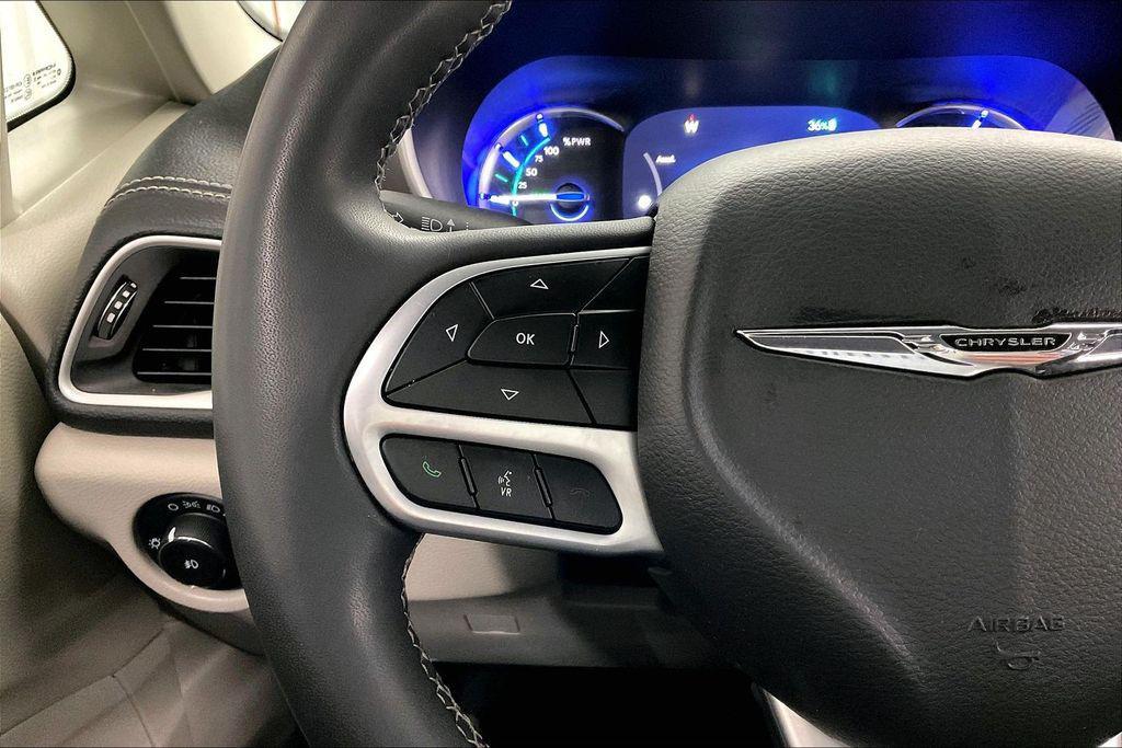 used 2022 Chrysler Pacifica Hybrid car, priced at $21,979