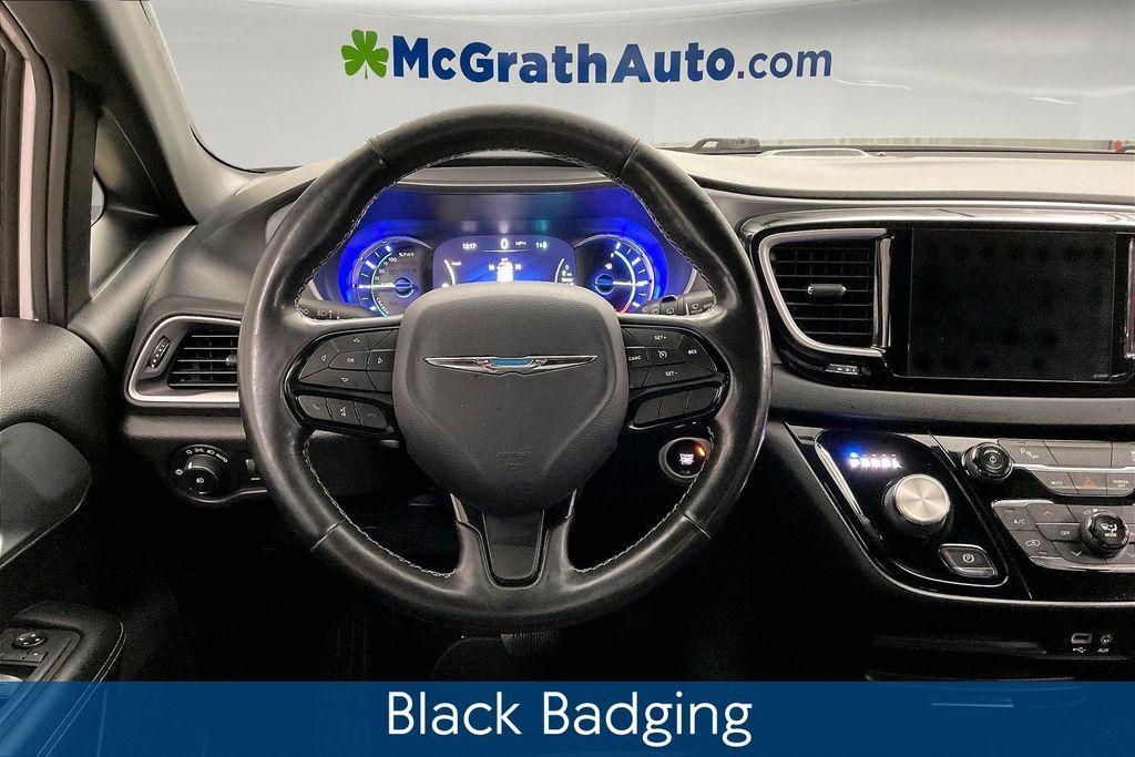 used 2020 Chrysler Pacifica Hybrid car, priced at $18,287