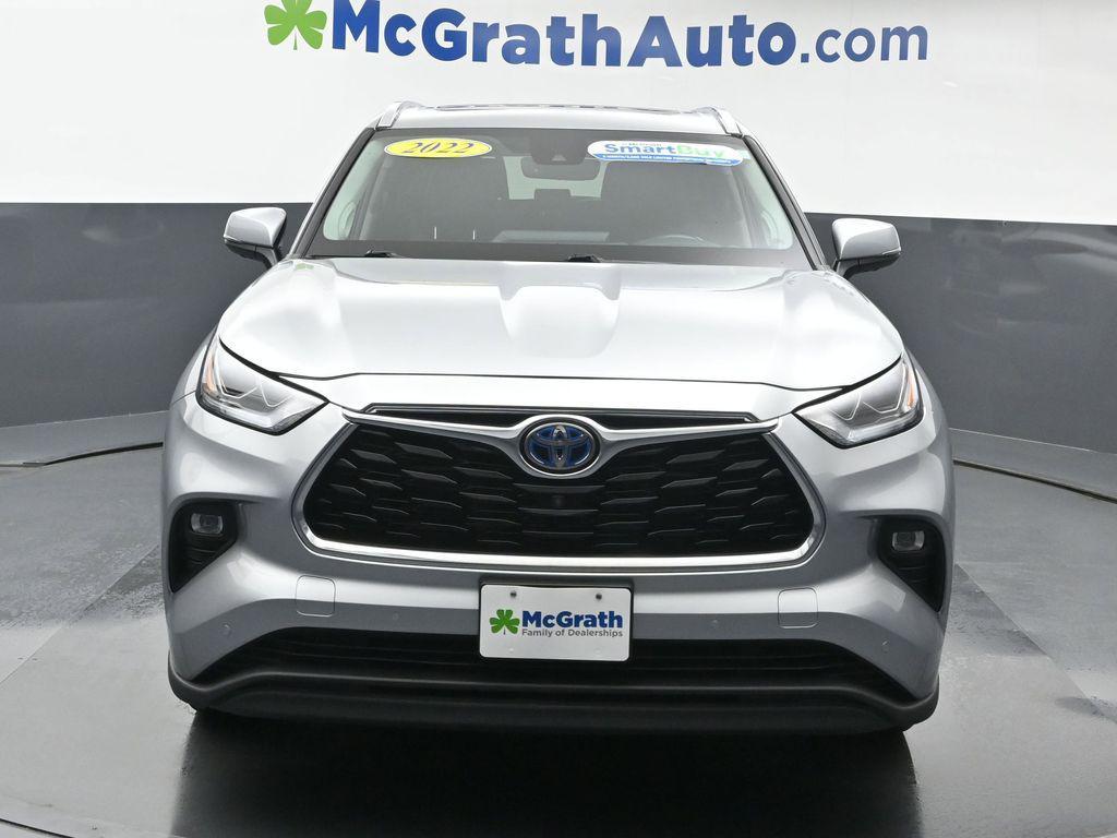 used 2022 Toyota Highlander Hybrid car, priced at $33,435