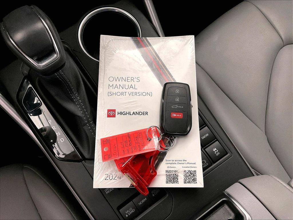 used 2024 Toyota Highlander car, priced at $41,354