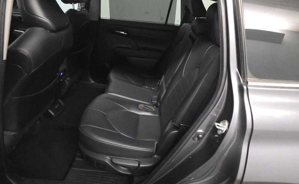 used 2021 Toyota Highlander car, priced at $27,893