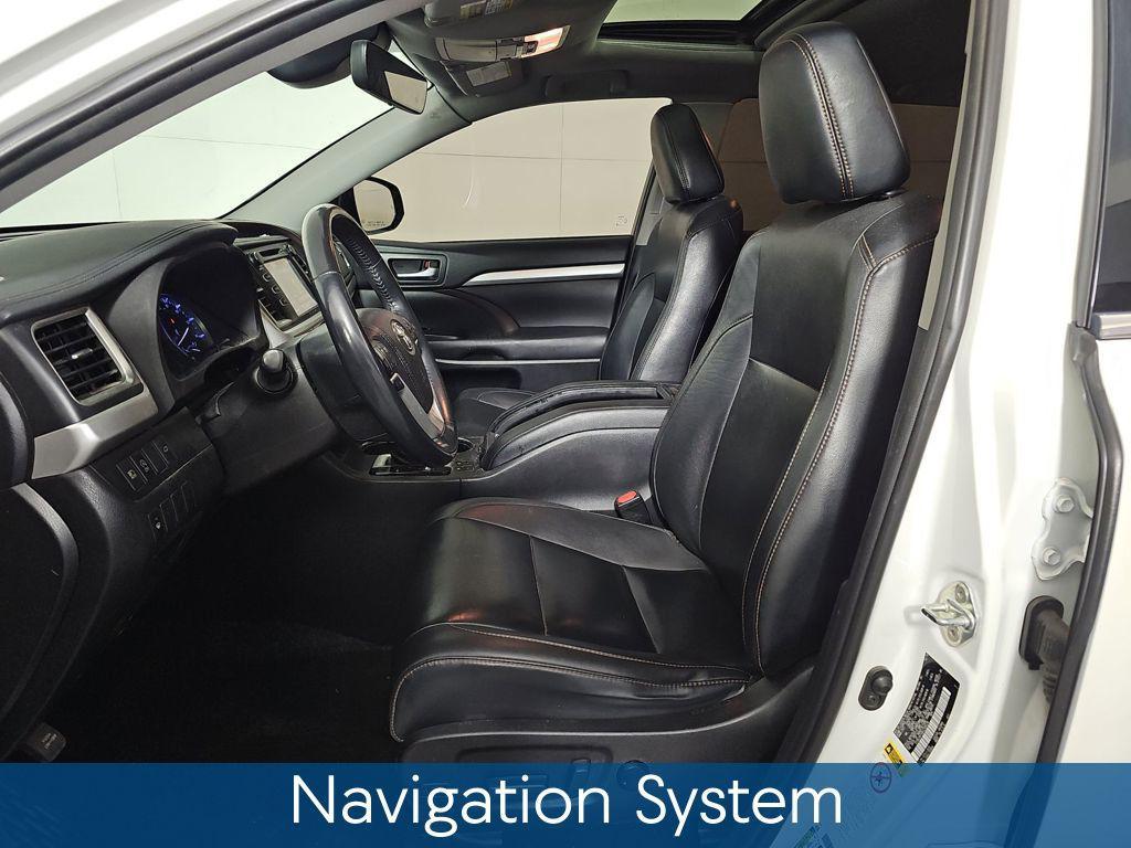used 2019 Toyota Highlander car, priced at $26,835