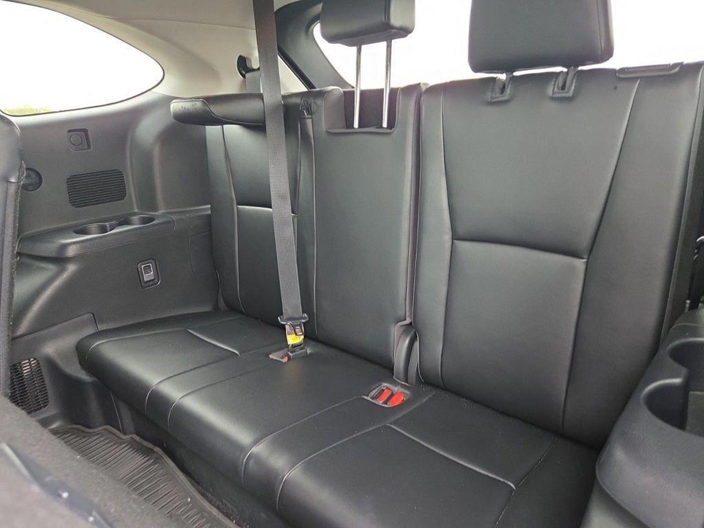 used 2022 Toyota Highlander car, priced at $37,969