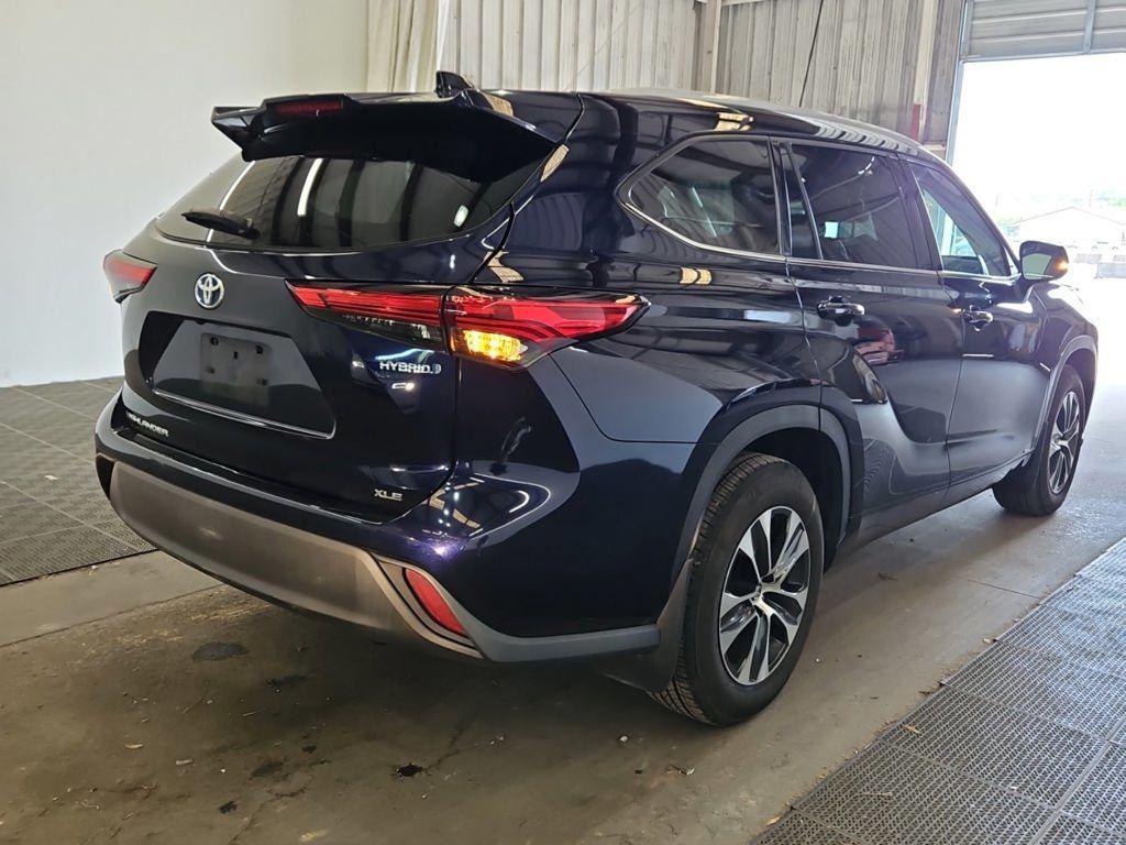 used 2022 Toyota Highlander Hybrid car, priced at $36,170
