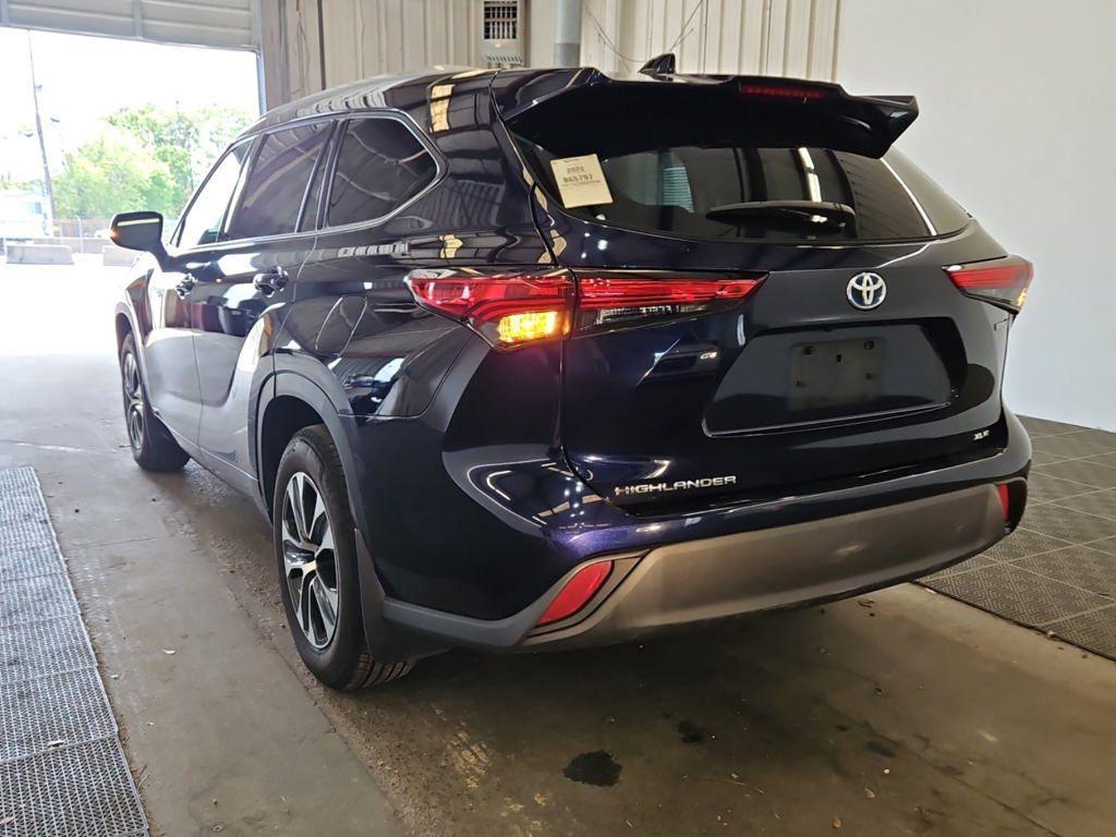 used 2022 Toyota Highlander Hybrid car, priced at $36,170