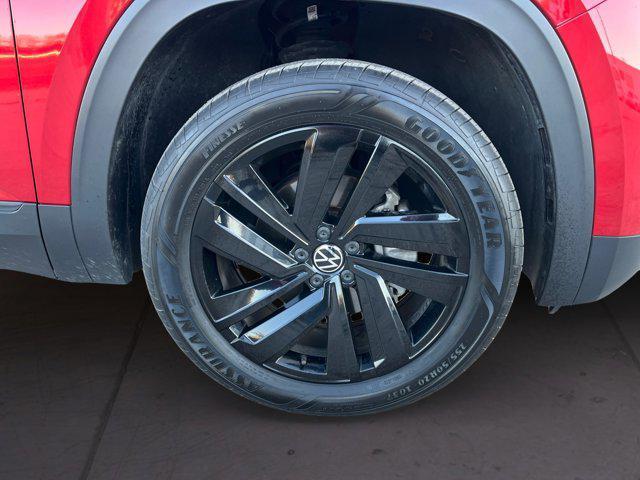 used 2022 Volkswagen Atlas Cross Sport car, priced at $26,997