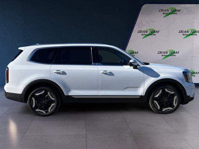 used 2024 Kia Telluride car, priced at $33,877