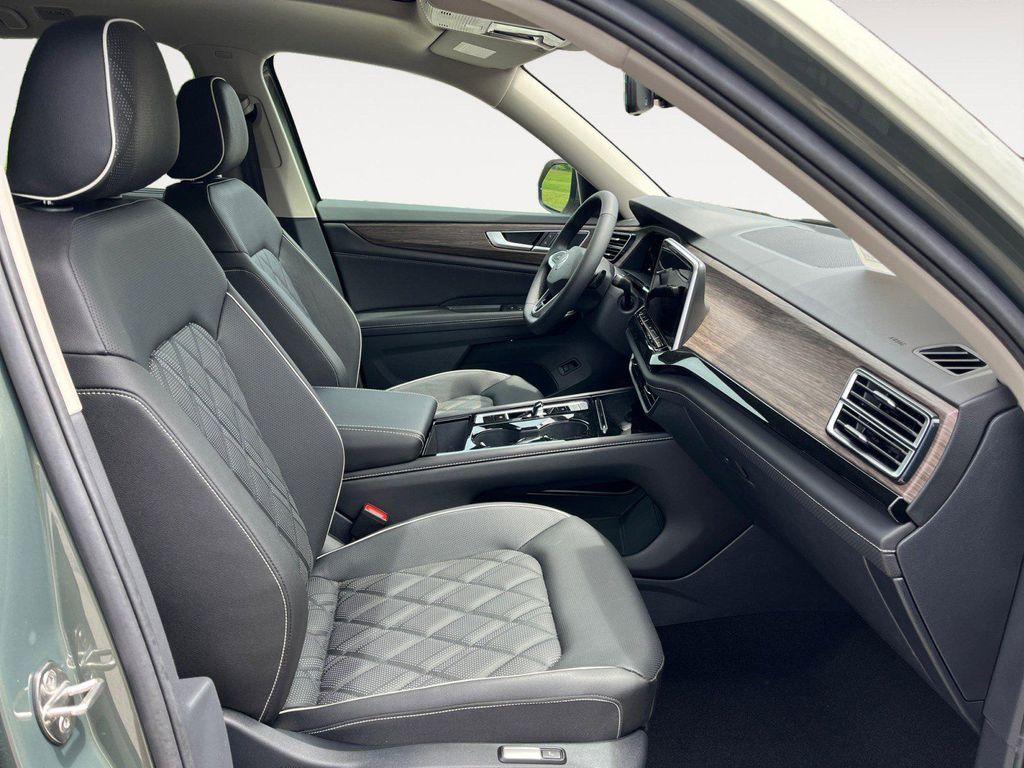 new 2026 Volkswagen Atlas car, priced at $52,780