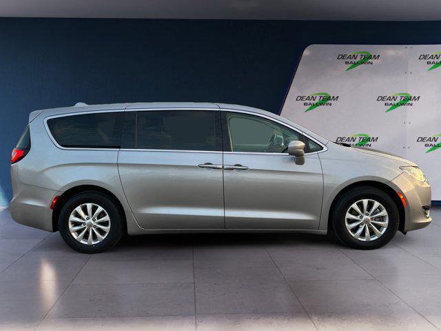 used 2019 Chrysler Pacifica car, priced at $15,998