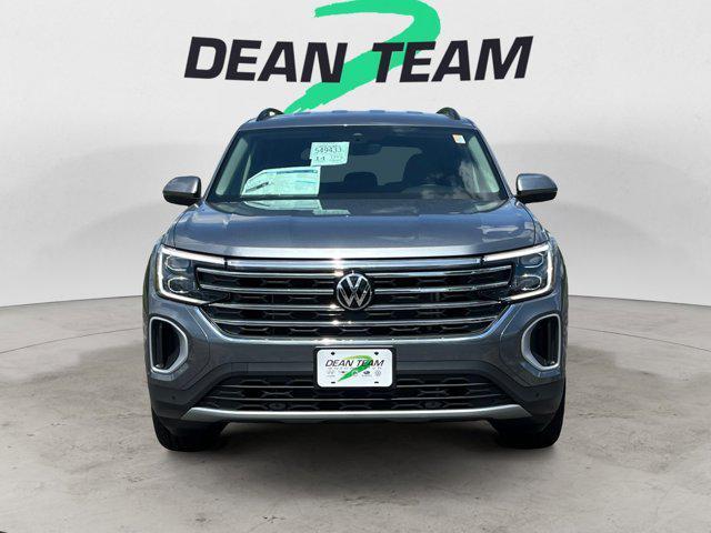 new 2025 Volkswagen Atlas car, priced at $38,845