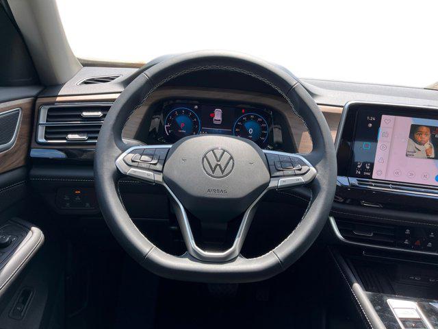 new 2025 Volkswagen Atlas car, priced at $38,845