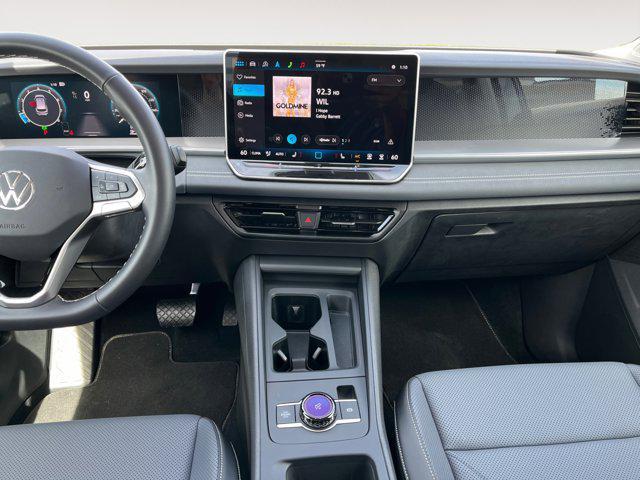 used 2025 Volkswagen Tiguan car, priced at $31,996