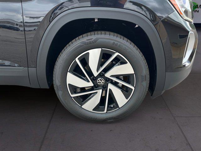 new 2025 Volkswagen Atlas car, priced at $38,020