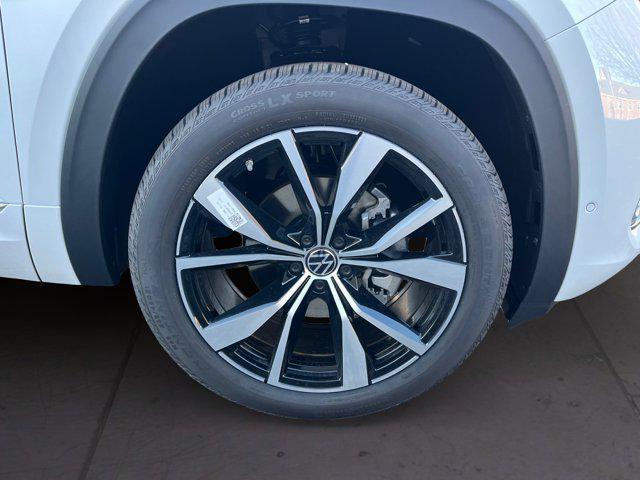 new 2026 Volkswagen Atlas car, priced at $57,591