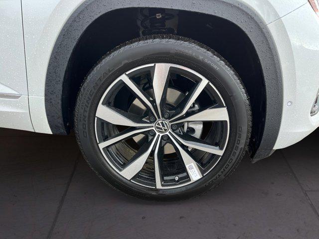 new 2026 Volkswagen Atlas car, priced at $58,286