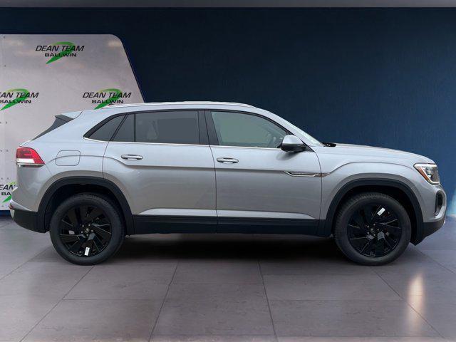 new 2026 Volkswagen Atlas Cross Sport car, priced at $47,646