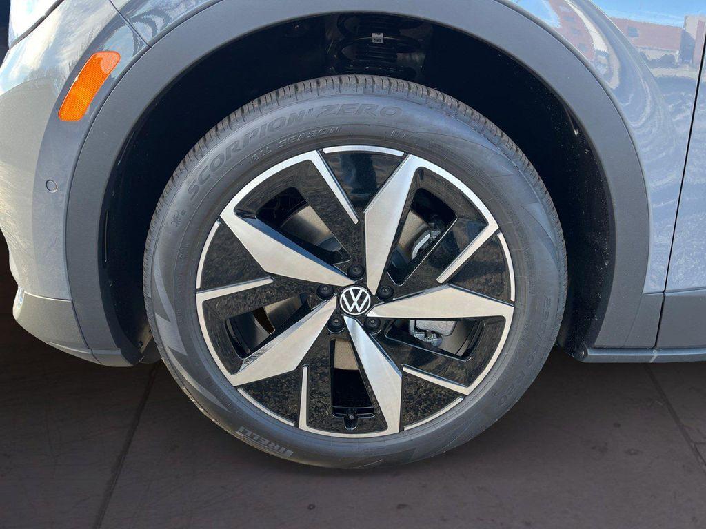 new 2025 Volkswagen ID.4 car, priced at $55,191