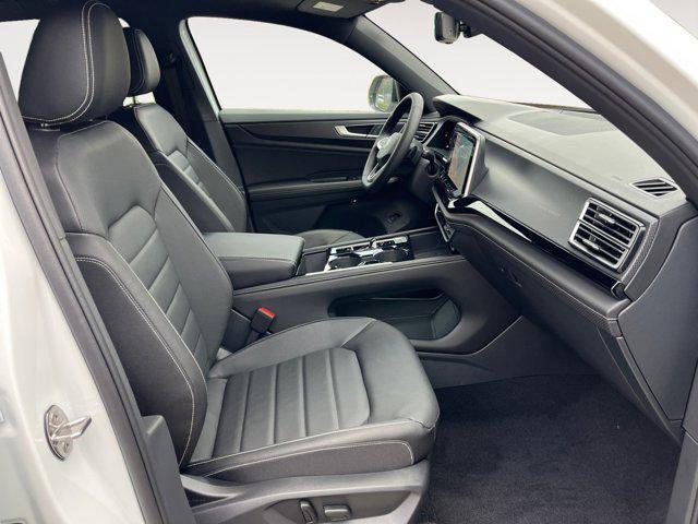 new 2026 Volkswagen Atlas Cross Sport car, priced at $52,726