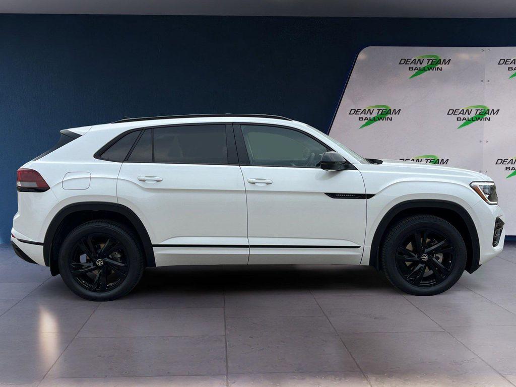 new 2026 Volkswagen Atlas Cross Sport car, priced at $49,545