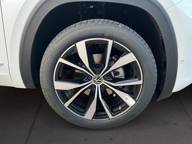 new 2026 Volkswagen Atlas car, priced at $58,286