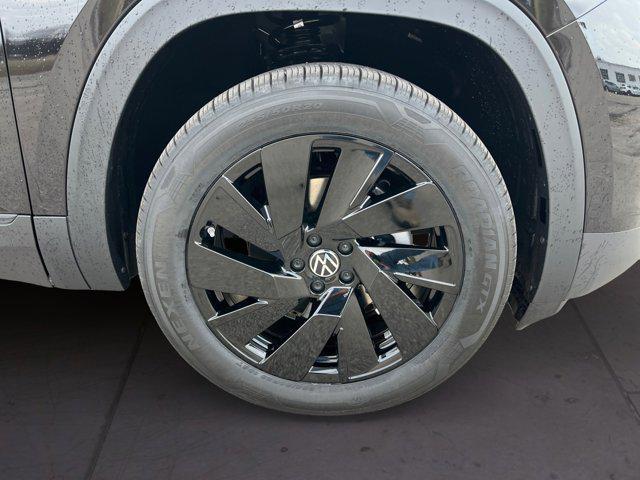 new 2026 Volkswagen Atlas Cross Sport car, priced at $47,646