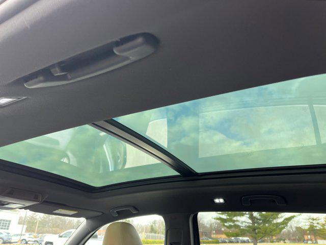 new 2026 Volkswagen Atlas Cross Sport car, priced at $47,646