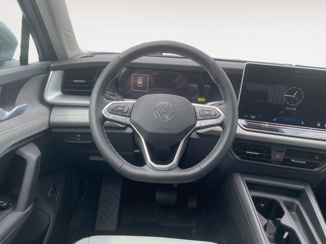 new 2025 Volkswagen Tiguan car, priced at $33,670