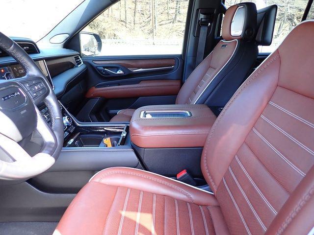 used 2023 GMC Yukon car, priced at $72,376