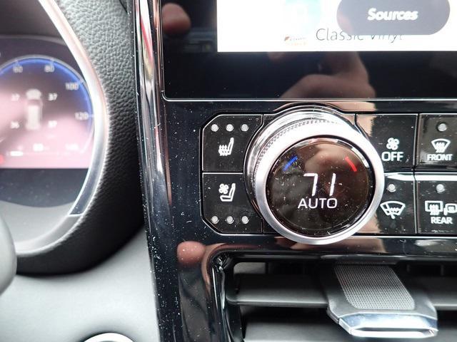 new 2026 Toyota Highlander Hybrid car, priced at $57,118